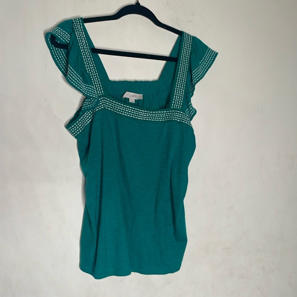 Loft large green top​